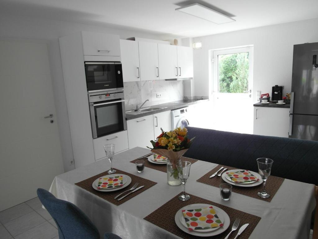 Casa Elea, Die Ferienwohnung Mit Terrasse Und Garten Am Tor Zum Bodensee 슈톡카흐 외부 사진